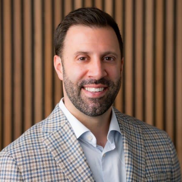 Headshot of Kirk Licata, CFP®